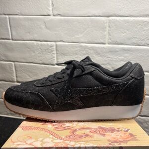 Very G Black Leopard Glitter Star Sneakers FIT LIKE AN 8